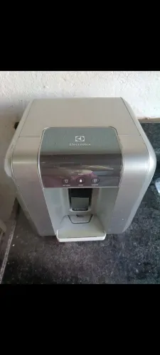 Vende se Purificador de água 290 reais