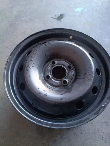 1 RODA ARO 15 DA RENAULT