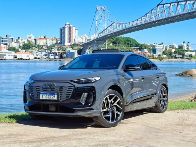 Audi Q6 E-tron Quattro Perf. Black (elétrico) 2025