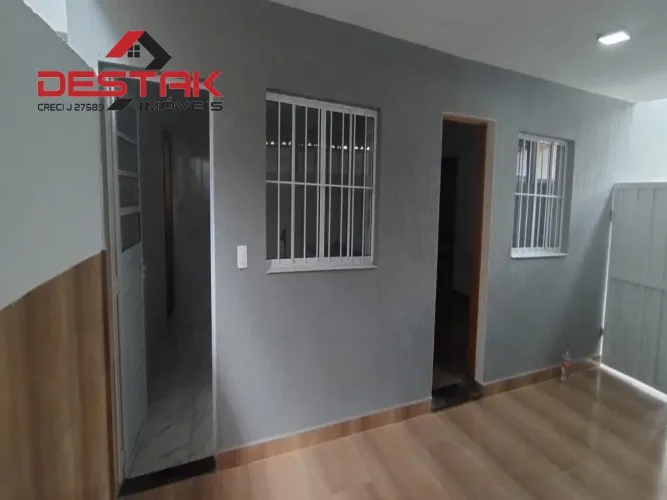 Casa Terrea Para Locacao Na Vila Jundiainopolis Em Jundiai/sp. Entrada Compartilhada.