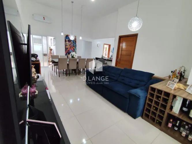 Casa à venda no Condomínio Campos do Conde II em Paulínia - SP