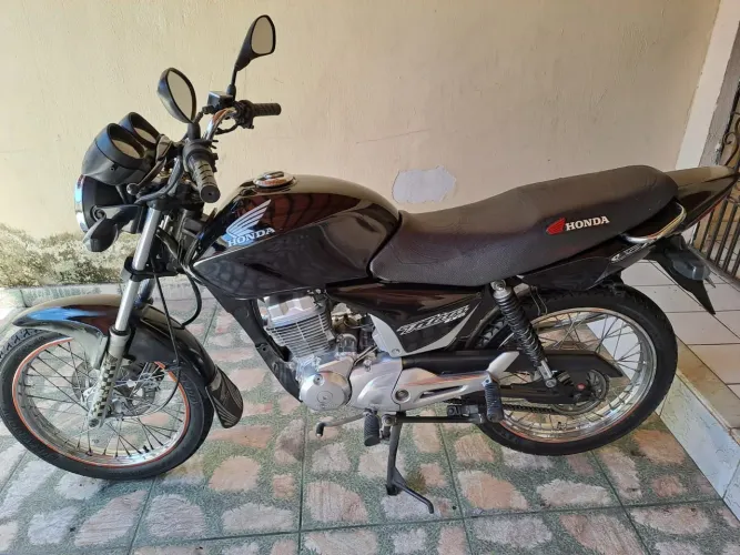 Titan 150 completa toda em dias em meu nome