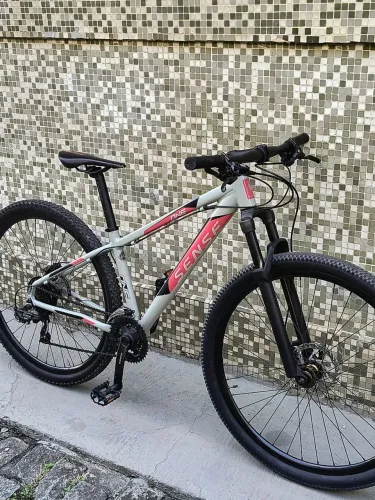 Bicicleta sense one 15 S MTB bike cinza/rosa.<br><br><br><br>