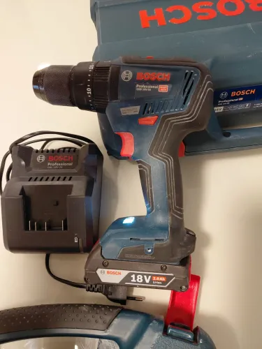 Furadeira e Parafusadeira da Bosch Professional GSB 18V-50