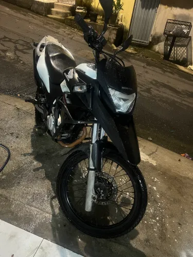 Vendo xre 300 ano 2015