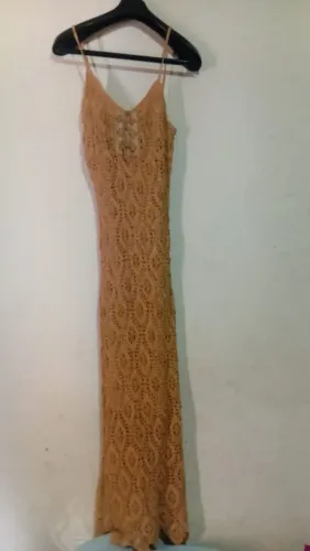 Vestido de croche longo elegante 