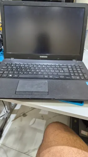 Notebook Samsung SSD 240GB - 4GB RAM
