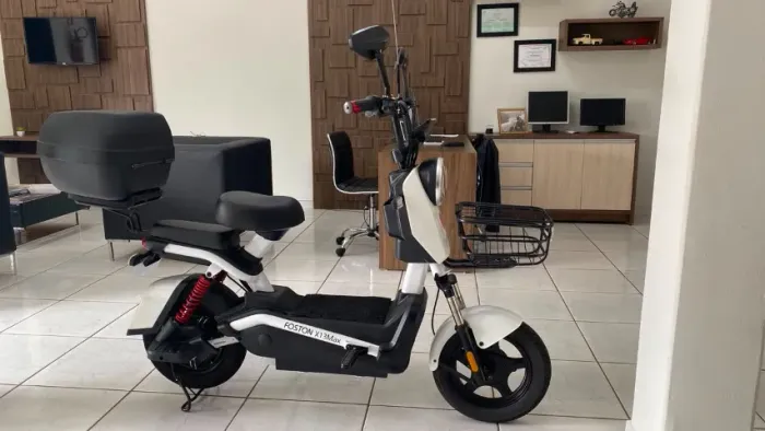 MOTO ELÉTRICA FOSTON X13 MAX DE 1000W - BATERIA DE LÍTIO COM ACESSÓRIOS.