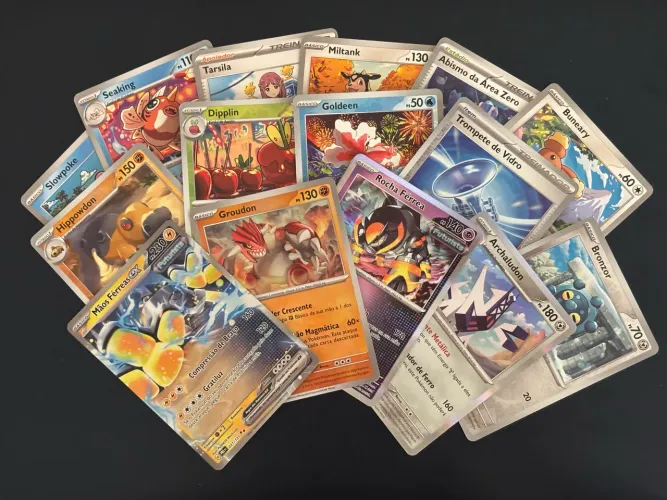 18 cartas pokémon evoluções prismáticas 2025 (mãos férreas ex, groudon, rocha férrea, etc)