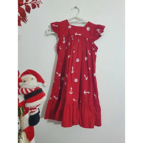 Vestido infantil em tecido