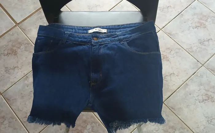 Short jeans