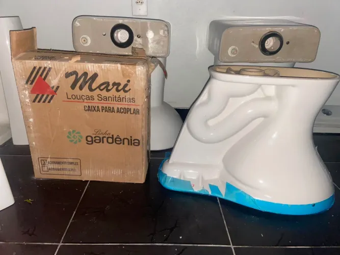 vaso sanitário + bacia ( marca mari )