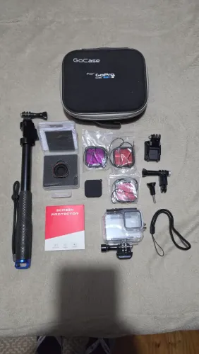 GoPro Hero 10 Black + Acessórios