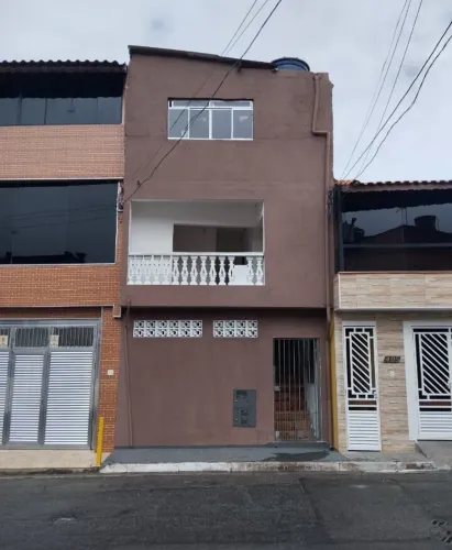 LOCAÇÃO CASA - NÃO É INDEPENDENTE 2DORM SALA COZINHA - R$ 1.100,00 JARDIM PROGRESSO
