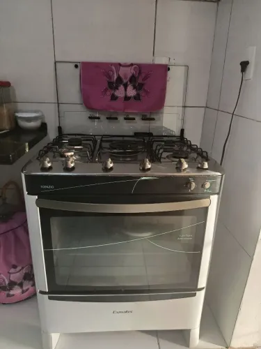 Vende-se fogão Esmaltec cinco bocas