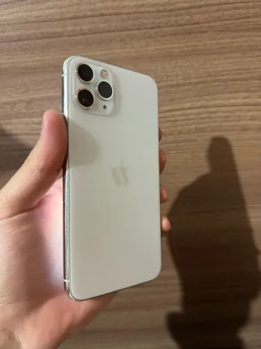 iPhone 11 PRO Funcionando tudo! Não troco.