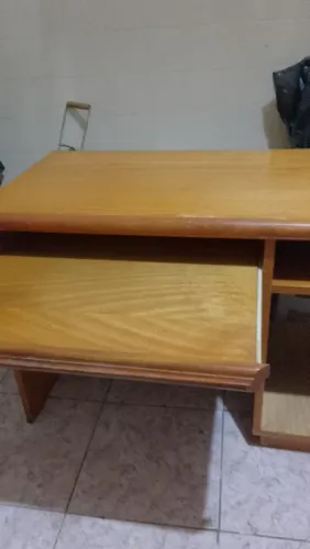 Vendo essa mesa de computador 