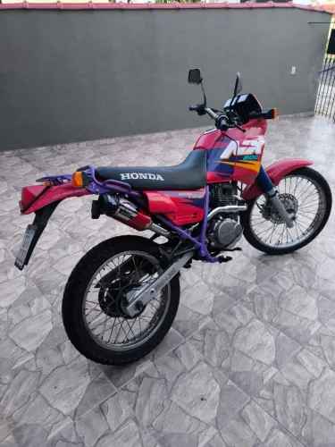 NX 200 1997