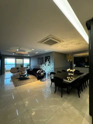 Apartamento de Alto Padrão no Tour Geneve | Vista Definitiva para o Mar | 198m²