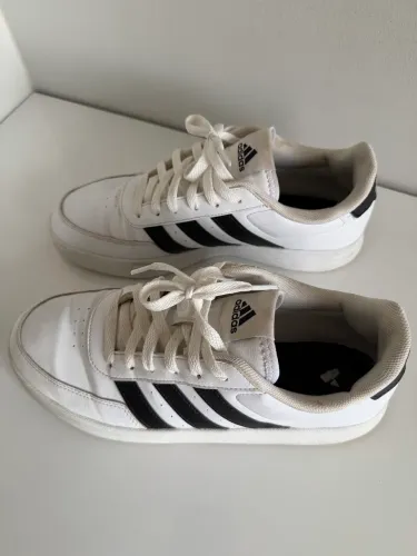 Tênis Adidas Breaknet Branco e Preto - TAM 41