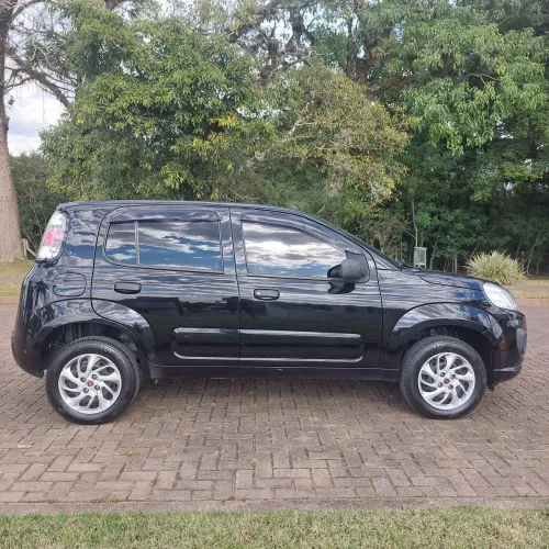 Fiat Uno Attractive 1.0 Flex 6V 5P 2017