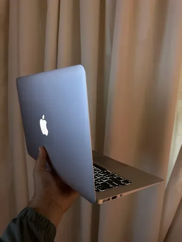 Troco MacBook Air 13 Core i5 8/256gb em tablet