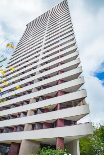 Imóvel com 237m², 4 quartos, em frente ao Parque das Graças - Recife - PE
