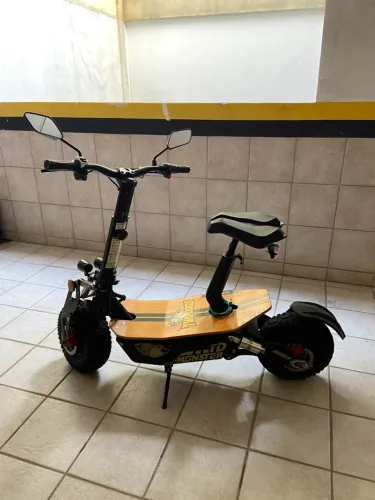 Patinete Elétrico Two Dogs Monster 1600w