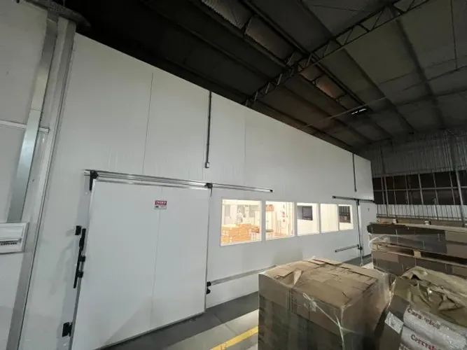 GALPÃO COMERCIAL EM PAINEIS EM PIR - PROJETO