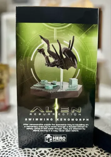 Alien Resurrection Hero Collector - Swimming