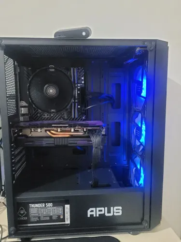 PC PARA JOGOS RYZEN 5 5600+RX5700XT+16GB( 2×8) DE MEMORIA RAM 480 SSD