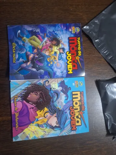 Revistas turma da Mônica Jovem