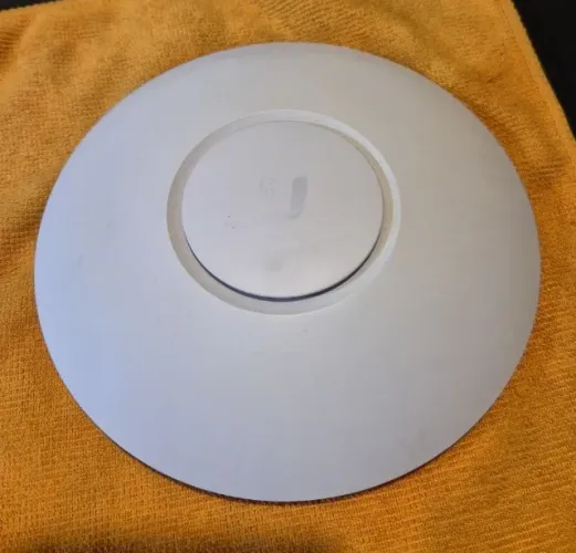 2 unidades Ubiquiti AP-AC-Lite