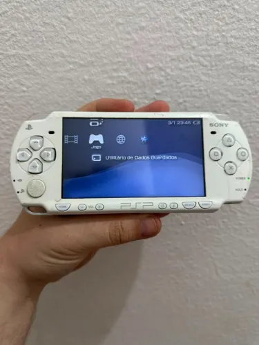 Videogame psp branco + carregador
