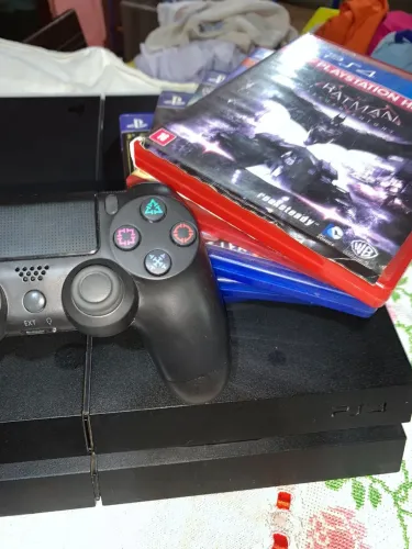 PS4 FAT 500 GB + 5 JOGOS