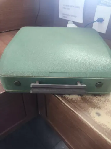 Para vender rápido, relíquia máquina de escrever ..