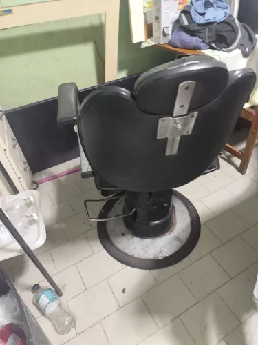 Vendo essa cadeira para barbearia