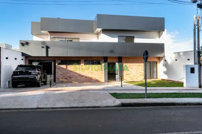 Salas comerciais disponível na zona 05 - Ao lado do Hospital Paraná.
