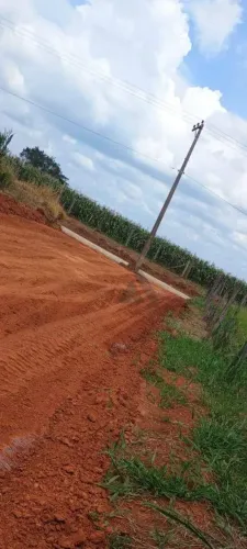 MIL METROS A VENDA BAIRRO GUAXANDUVA SALTO DE PIRAPORA.