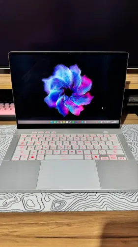 Notebook Gamer Asus ROG Zephyrus G14 RTX 5060