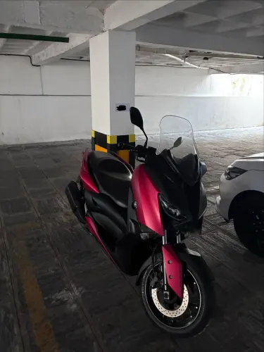 Yamaha Xmax zerada