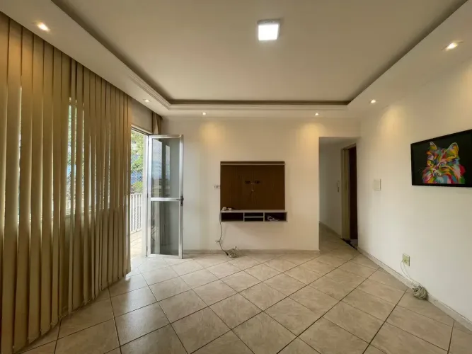 Imóvel para venda possui 84 metros quadrados com 2 quartos em Penha Circular - Rio de Jane