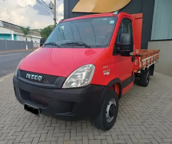 Iveco Daily 35s14 carroceria 2014