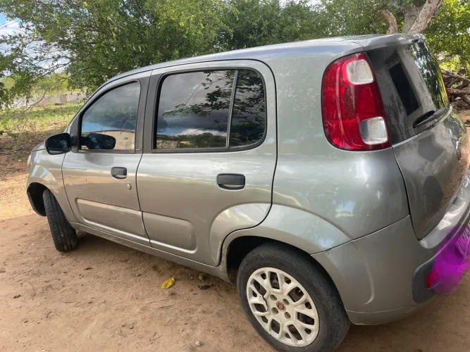 Fiat Uno Vivace/rua 1.0 EVO Fire Flex 8V 5P 2014