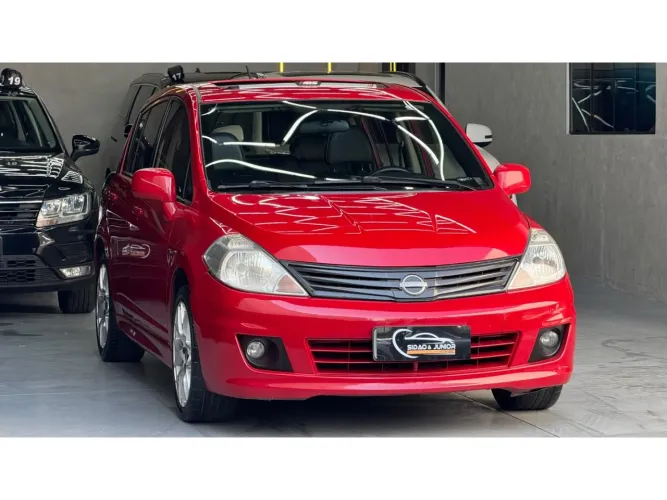 Nissan Tiida SL 1.8/1.8 Flex 16V Mec. 2013