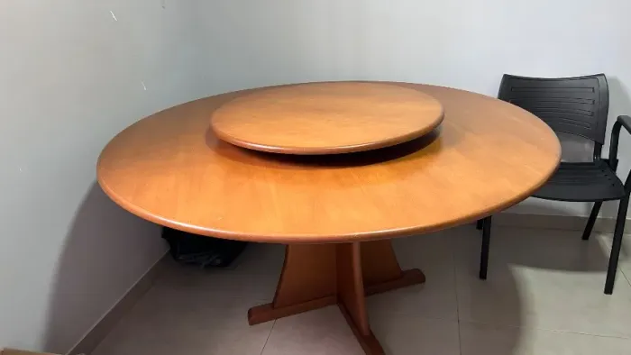 Mesa de jantar redonda
