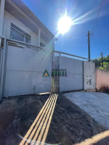 Casa com 3 Quartos, Sacada com Vista Panorâmica e Garagem Jardim Perobal - Região Sul de