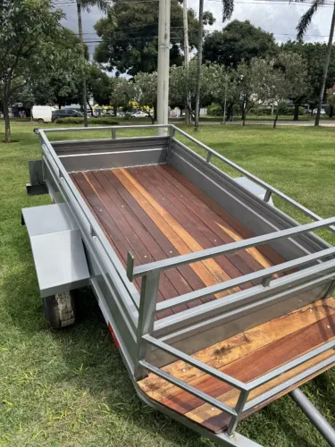 Reboque Utilitário Fazendinha 2,00x1,20x0,40 Muito Reforçado Pneus Novos