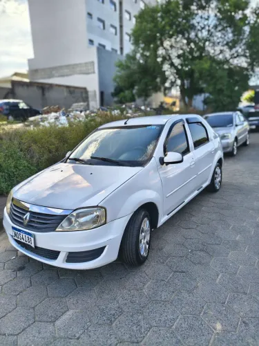 Renault Logan Expression Hi-flex 1.6 8V 4P 2011