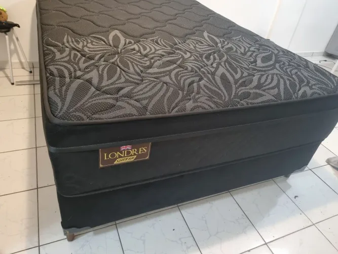Cama Box + Colchão Casal Gazin Londres (Seminova - 2 meses de uso)